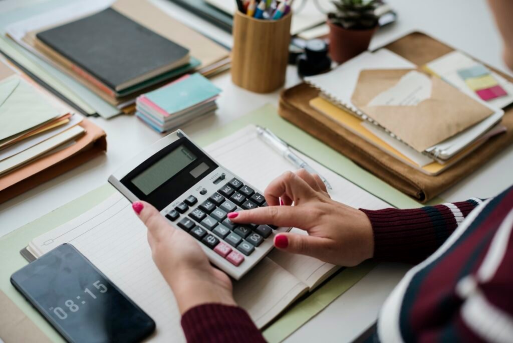 Empresas gastam até 1.501 horas só para pagar impostos no Brasil